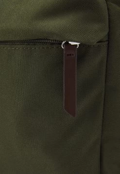 Pier One Laptoptas - Khaki 11 Pier One Laptoptas - Khaki -Pier One 06548882edd942b69ca9033ff4d72386