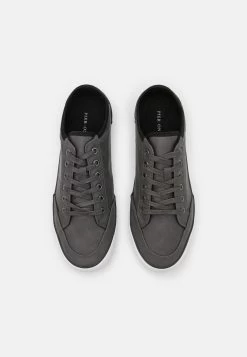 Pier One Sneakers Laag - Grey -Pier One 121b9e5dccd84e7482b811a5f0f11ce0