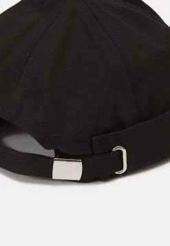 Pier One Muts - Black -Pier One 242bb431518647b4b9c15b1330b4a861