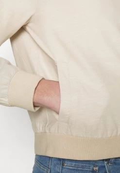 Pier One Bomberjacks - Beige -Pier One 2aaa0e5d7e314004b7873f919d0ce4a0