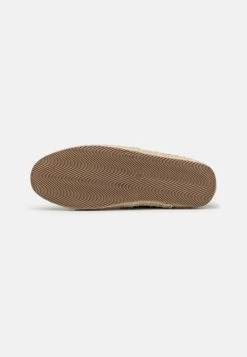 Pier One Unisex - Espadrilles - Dark Grey 12 Pier One Unisex - Espadrilles - Dark Grey -Pier One 71863cc99e4e45aaa2e0b88af2a0a347