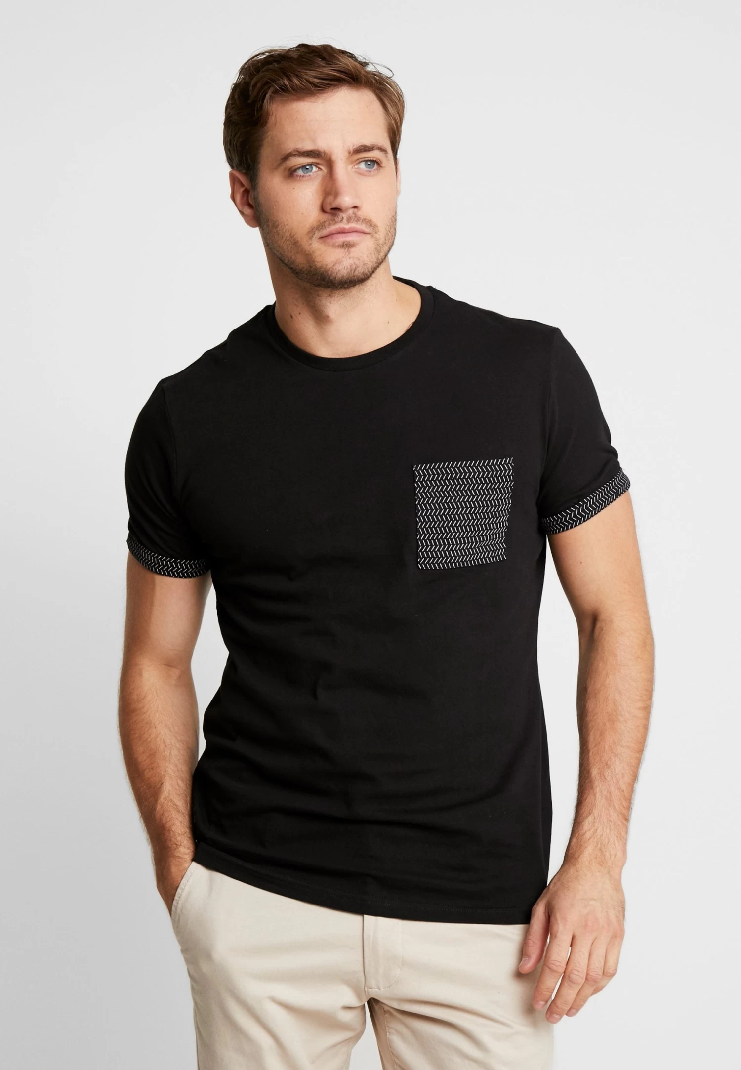 Pier One T-Shirt Print - Black 3 Pier One T-Shirt Print - Black