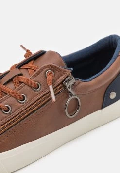 Pier One Unisex - Sneakers Laag - Cognac -Pier One a71d3c18ca7a432ea8b51be2bf35ac80