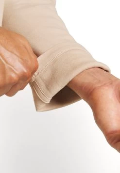 Pier One Hoodie - Tan -Pier One af3a0e57e55d41a3a744d2b56197696c