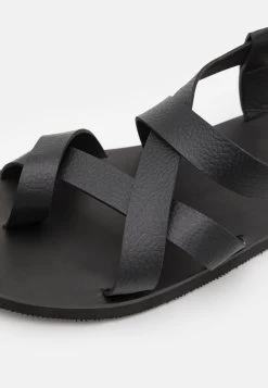 Pier One Teensandalen - Black -Pier One bfc9cb202a1044a7af0b0ffa2591ad7d