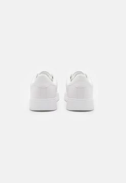 Pier One Unisex - Sneakers Laag - White 10 Pier One Unisex - Sneakers Laag - White -Pier One dff51b9dd14c4b51b6b5c86184532a87