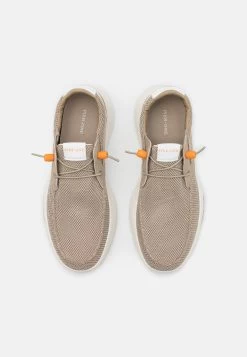 Pier One Sneakers Laag - Beige 11 Pier One Sneakers Laag - Beige -Pier One e1e11fb9800f406ebbfc2036aeac7718