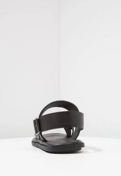 Pier One Sandalen - Black -Pier One e819b7c59f5a477281c4a36bc41d12ad