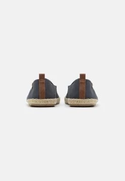 Pier One Unisex - Espadrilles - Dark Grey 10 Pier One Unisex - Espadrilles - Dark Grey -Pier One f42f2547f3174953925ae2af649d0ca0