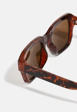 Pier One Unisex - Zonnebril - Black -Pier One faad10b8a5a2445f865f09b5d12427d1